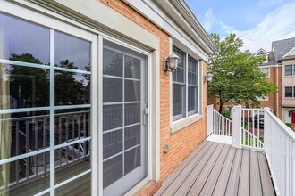 65 Independence Way in Jersey City, NJ - Building Photo - Building Photo