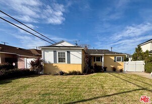 12719 Rose Ave in Los Angeles, CA - Building Photo