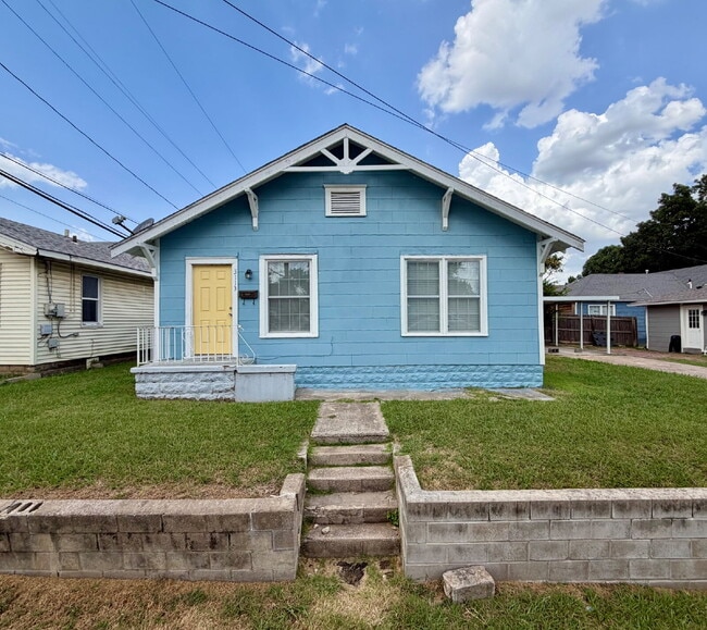 property at 3113 E 12th St