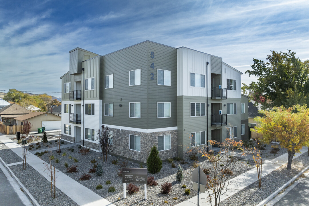 Move-In Ready! New Sparks Apartments with ... in Sparks, NV - Foto de edificio