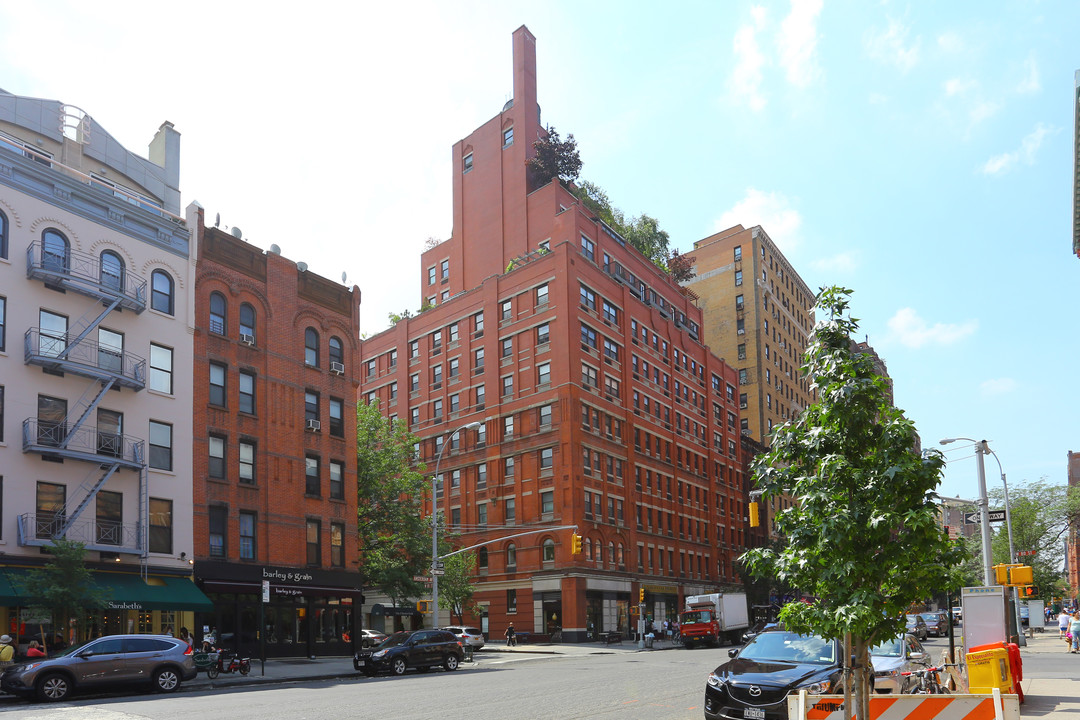 417 AMSTERDAM Ave in New York, NY - Building Photo