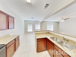 132 Houston Pl in Venus, TX - Building Photo - Building Photo