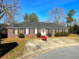1022 Cherry Hills Ct in Athens, GA - Building Photo