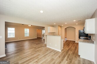 8227 Milam Loop in Fairburn, GA - Building Photo - Building Photo