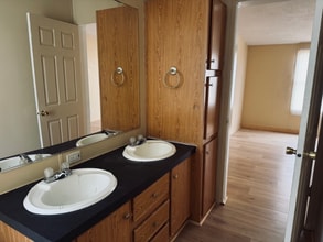 6000 Clear Creek Rd in Killeen, TX - Foto de edificio - Building Photo