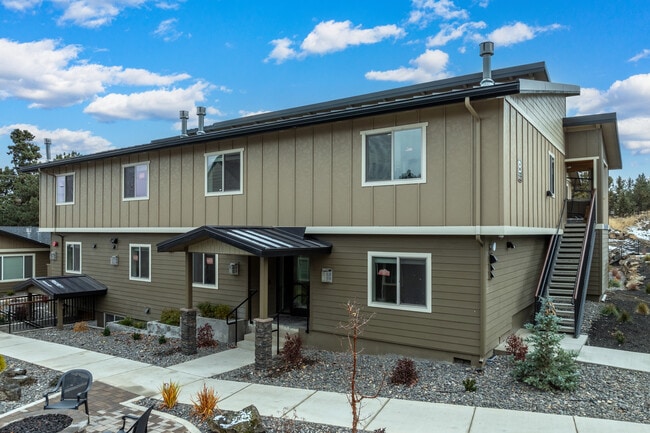 Lakeside Place Apartments