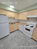 20454-20453 53 Ave in Langley, BC - Building Photo