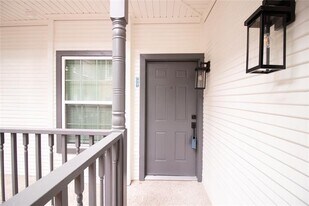 5325 Bent Tree Forest Dr in Dallas, TX - Building Photo