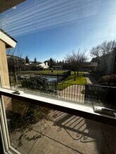 3722 W Benjamin Holt Dr, Unit 13 in Stockton, CA - Foto de edificio - Building Photo