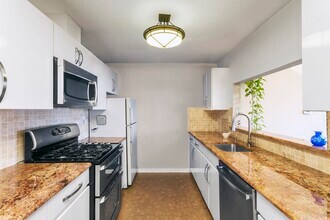 420 Jefferson St-Unit -4A in Hoboken, NJ - Building Photo - Building Photo