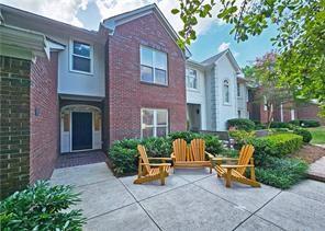 property at 5650 River Oaks Pl NW
