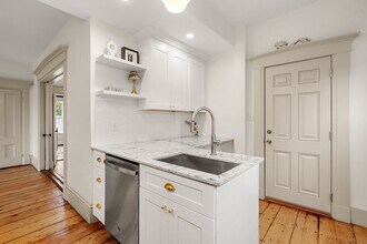 6 Mt Vernon St in Marblehead, MA - Building Photo - Building Photo
