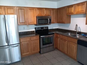 330 S Beck Ave in Tempe, AZ - Building Photo - Building Photo