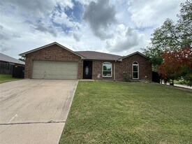 527 E Oak St in Aledo, TX - Building Photo