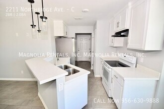 2211 Northridge Ave, Unit C in Harlingen, TX - Foto de edificio - Building Photo