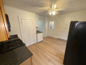 36 2nd St in North Andover, MA - Building Photo - Building Photo