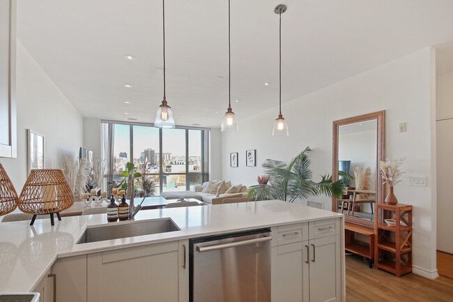 property at 980 Yonge St