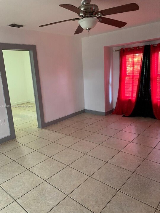 750 NW 118th St in Miami, FL - Building Photo