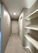 3411 Elmira Ave in McAllen, TX - Foto de edificio - Building Photo