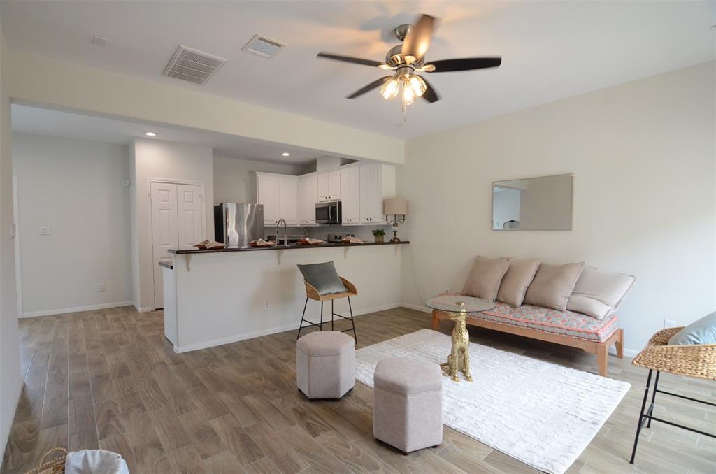 2201 Naomi St in Houston, TX - Building Photo