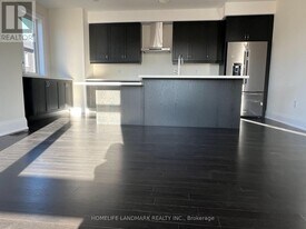 6 Mace Ave in Richmond Hill, ON - Building Photo