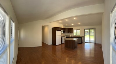 77895 Chandler Way in Palm Desert, CA - Foto de edificio - Building Photo