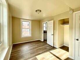 350 Congress St, Unit 350 Congress Street in Troy, NY - Building Photo