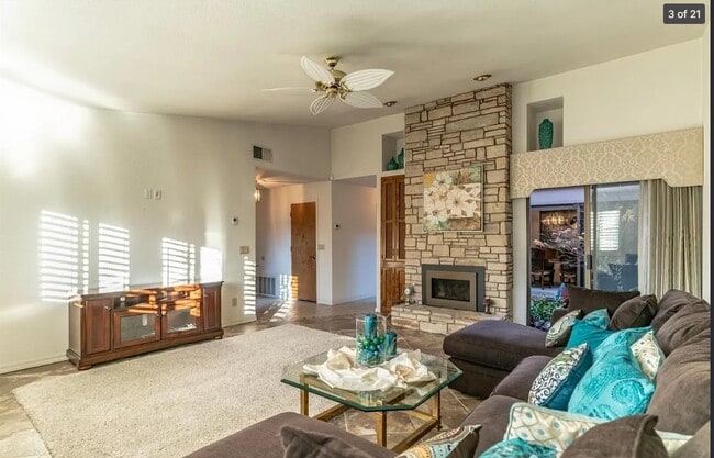 1529 Lincoln Rd in Yuba City, CA - Building Photo - Building Photo