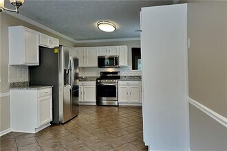 405 Aristocrat Dr SW in Loganville, GA - Building Photo - Building Photo