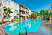 Playa Pacifica Apartments in Playa Del Rey, CA - Foto de edificio - Building Photo