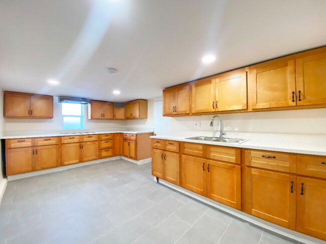 1595 Pomona Ave-Unit -B in San Jose, CA - Building Photo - Building Photo