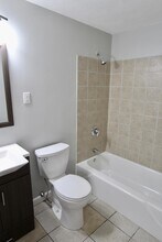 627 Beach St, Unit 2R in Revere, MA - Building Photo - Building Photo