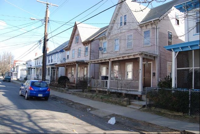 119-121 Walnut St in Bridgeton, NJ - Foto de edificio - Building Photo