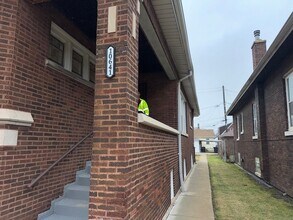 10641 S Normal Ave in Chicago, IL - Building Photo - Building Photo