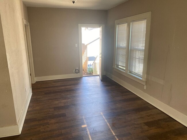 518 W Locust St in Durant, OK - Building Photo - Building Photo