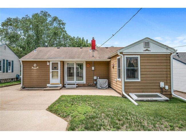 2233 Fremont Ave E in St. Paul, MN - Building Photo - Building Photo