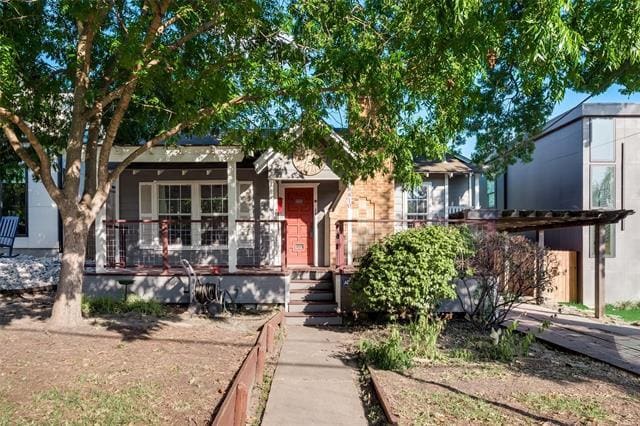 property at 8810 Daytonia Ave