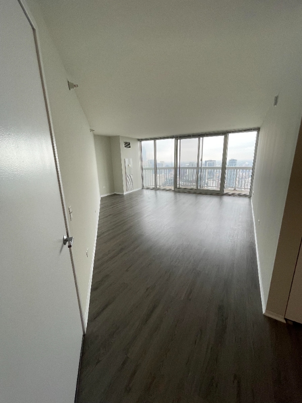 570 N State St in Chicago, IL - Foto de edificio - Building Photo