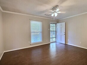 495 Greenview Cove in Collierville, TN - Foto de edificio - Building Photo