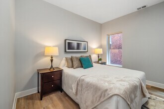 617 S Lombard Ave in Oak Park, IL - Building Photo - Building Photo