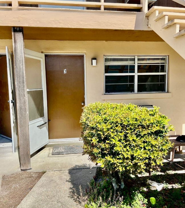 property at 818 Bay St