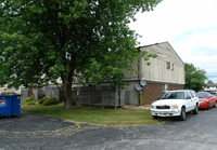 7384 Whitcomb St in Merrillville, IN - Building Photo - Building Photo