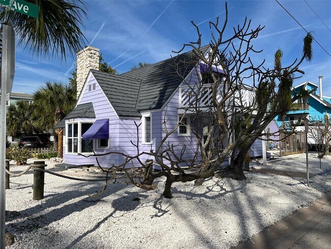 8401 W Gulf Blvd in St Pete Beach, FL - Building Photo - Building Photo