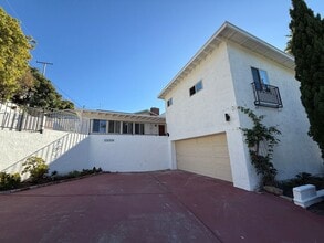 256 N Linda Vista Ave in Ventura, CA - Building Photo - Building Photo