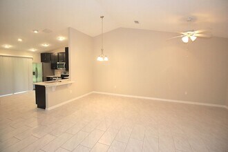 11 Wellwood Ln in Palm Coast, FL - Building Photo - Building Photo
