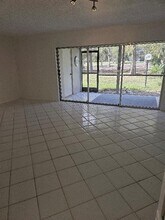 4114 Inverrary Dr in Lauderhill, FL - Building Photo - Building Photo