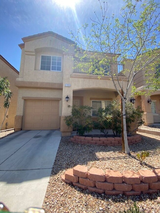 6153 Maple Oak Ave