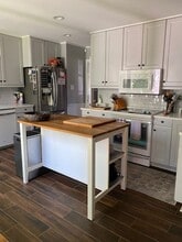 1404 Fernwood Dr in High Point, NC - Building Photo - Building Photo