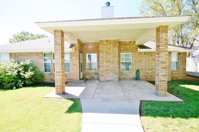 1536 Bosc Ct in Clovis, NM - Building Photo - Building Photo