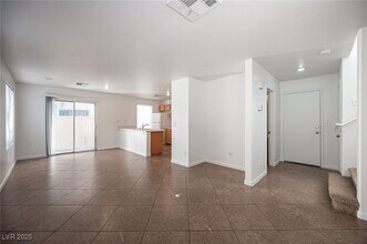 5928 Strayhorn Ct in Las Vegas, NV - Building Photo - Building Photo